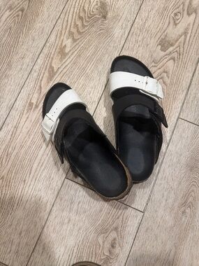 Birkenstock Two-Tone Buckle Slide Sandals - Black & White (pair 1)